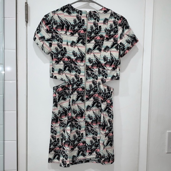 TOPSHOP Cutout Palm Jacquard Dress - Picture 9 of 11